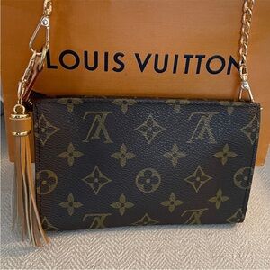 LOUIS VUITTON Authentic Monogram Pouch W Unbranded Gold Chain